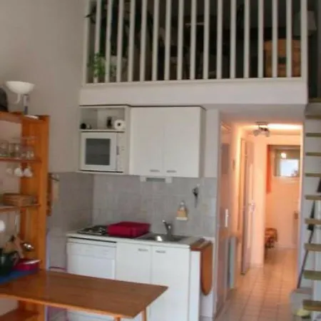 Apartamento T2 mezzanine avec terrasse, parking privé à Sète - FR-1-472-108