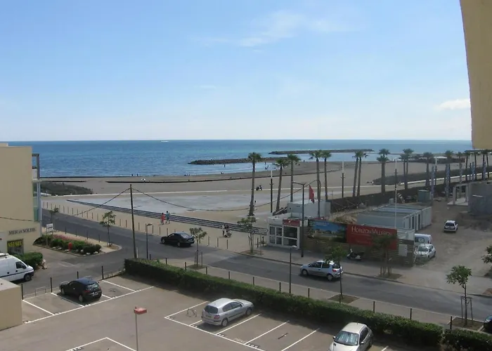 T2 mezzanine avec terrasse, parking privé à Sète - FR-1-472-108 *